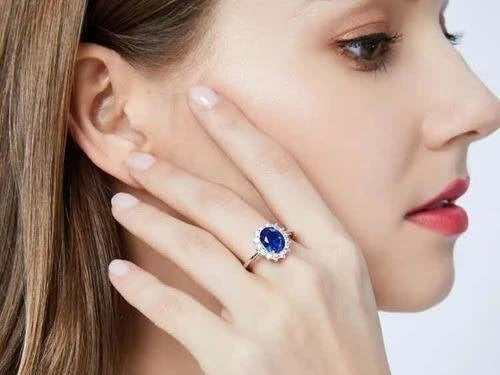 Anillo Lady Di Princesa Katte Con Estuche Reina Corona Amor