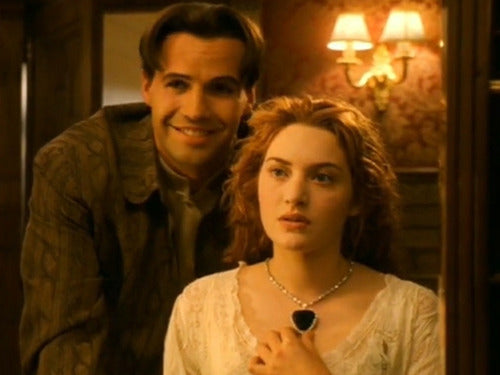 Collar Titanic Original Corazón Del Mar Chapado Oro Blanco R