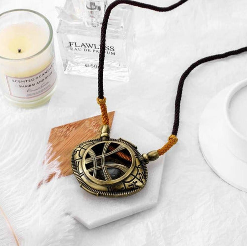 Collar Luminiscente Ojo De Agamotto Dr Strange Dtup®