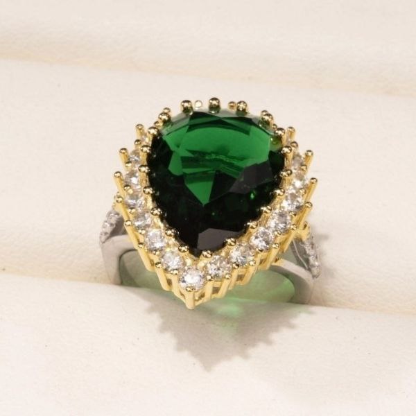 Anillo de compromiso de la Sultana Hurrem Esmeralda Verde gota Dtup®