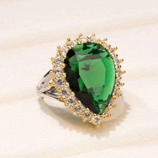 Anillo de compromiso de la Sultana Hurrem Esmeralda Verde gota Dtup®